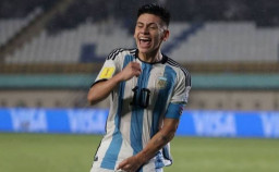 Hattrick Claudio Echeverri, Usir Brasil dari Indonesia