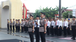 Polres Kotabaru Gelar Upacara Sertijab Kabagops dan Kasatreskrim