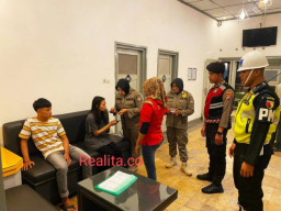 Gelar Razia Gabungan, Petugas Amankan 7 Pasangan Bukan Suami Istri