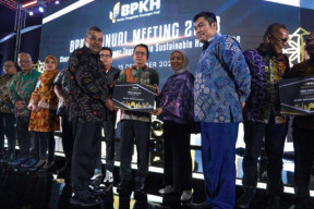 UUS Bank Jatim Dapat 3 Penghargaan BPKH Award 2023
