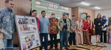 Saatnya Puisi Esai Masuk Kampus dan Sekolah