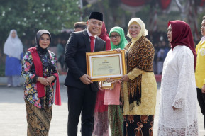 Wali Kota Eri Ungkap Peran Penting Ibu dalam Membentuk Pemuda Tangguh