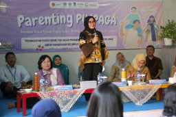Wujudkan Keluarga Harmonis, Pemkot Surabaya Berikan Kelas Parenting Puspaga