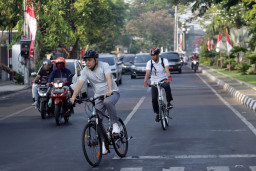Mulai Jumat Ini, ASN dan Non ASN Pemkot Surabaya ke Kantor Gunakan Angkutan Umum
