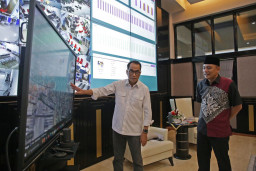 Menhub Budi Karya bertemu Wali Kota Eri di Surabaya Bahas Soal SRRL