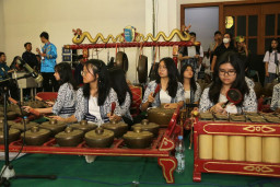 SMAK St. Agnes Gelar Festival Budaya, Wali Kota Eri: Kuatkan Toleransi dan Budaya