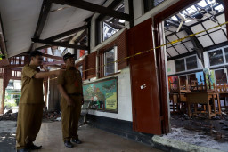 Pasca Kebakaran di SDN Dr. Soetomo V, Pemkot Surabaya Alihkan Pembelajaran via Daring