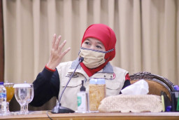 Khofifah Imbau Masyarakat Batasi Mobilitas Menjelang Nataru