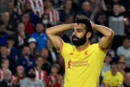 Sudah Bikin 100 Gol untuk Liverpool, Salah Luar Biasa