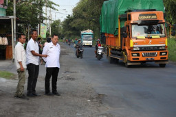 Gus Muhdlor: Pemeliharaan 68 Ruas Jalan dan Betonisasi 17 Titik Tuntas Tahun Ini