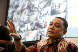 Pangkas Birokrasi, Wali Kota Eri Cahyadi Satukan Pelayanan Perizinan Hanya di DPMPTSP