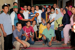 Kunjungi Warga Dukuh Pakis Terdampak Penggusuran, Wali Kota Eri: Ayo ke Rusun Grudo