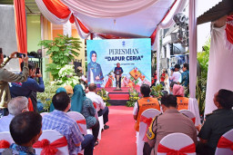 Resmikan Dapur Ceria Kupang Panjaan, Rini Indriyani: Ini Wujud dari Kampung Pancasila