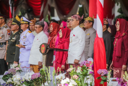 Wali Kota Eri Minta Pemuda Surabaya Selalu Mewarnai Setiap Gerakan Pemkot