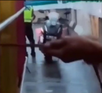 Truk Bawang Melanggar, Nggak Ditilang, Oknum Polantas malah Minta Bawang Sekarung