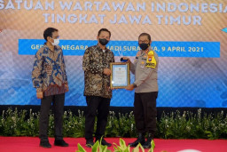 Kapolresta Sidoarjo Dinobatkan sebagai Tokoh Kamtibmas