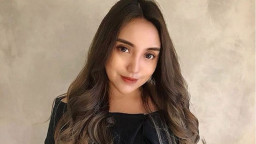 Salmafina Sunan, Pilates dengan Pose Mengerikan