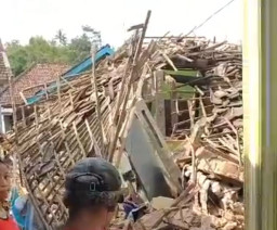 Malang Digoyang Gempa Susulan