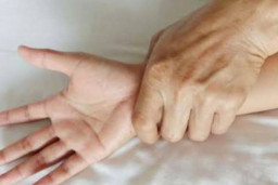 Pakai Ayat-Ayat Suci untuk Merayu, Pendeta Gauli Siswi SD