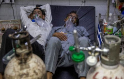 India Kewalahan Hadapi Ledakan Pasien Covid 19