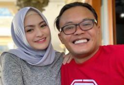 Kisruh Rumah Tangga Diduga karena Sule Sepi Job