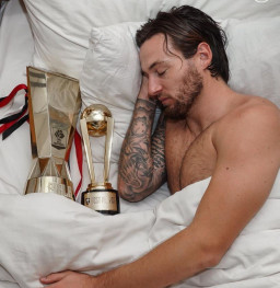 Persija Juara dan Raih Gelar  Pemain Terbaik, Marc Klok Tidur Nyenyak