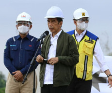 Tinjau Tol Pekanbaru-Bangkinang, Jokowi Harapkan Mobilitas Dipercepat