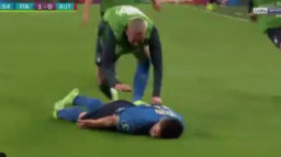 Selebrasi Orang Pingsan ala Pessina