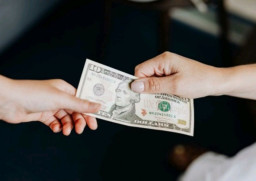 Ingin Lakukan Pinjaman Online Lebih Aman? Ikuti Tips Berikut Ini!