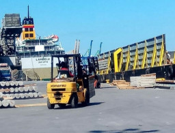 Kementerian PUPR Kirim 300 Unit Panel Rumah RISHA ke Pulau Adonara