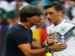 Low Ingin Damai dengan Ozil