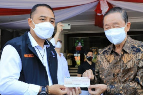 Eri Dapat Cek Rp 2 Miliar dari Pengusaha Perhiasan
