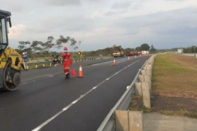 Pekerjaan Scrapping Filling Overlay (SFO) Tol Solo-Ngawi, Digeber lagi