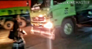 Demi Konten, Tabrakkan Diri ke Truk, Sekumpulan ABG Tewas