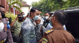 Usai Menjalani Sidang Advokat Sudarmono Dieksekusi Kejaksaan