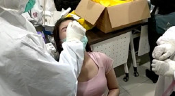 Terjaring Razia, Karyawan dan Pengunjung Karaoke Big Ball,  Tidar Surabaya Diswab