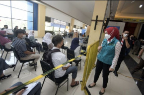 Capaian Sentra Vaksinasi BPBD Jabar di Kota Cimahi Lampaui Target