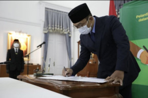 Gubernur Lantik Lima Pejabat Baru Pimpinan Tinggi