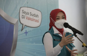 Jabar Inisiasi Vaksinasi Berbasis Bidan Desa