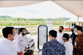 Jabar Punya Pabrik Baterai Listrik Terbesar Asia Tenggara