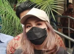 Ayu Ting Ting  Resmi Polisikan KD