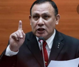 Disambangi Ketua KPK, Guru Syufrah: Firli  Anak Cerdas dan Santun