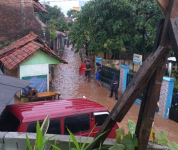 Tiga Sungai Meluap, 2.987 Jiwa di Kabupaten Bandung Terdampak Banjir