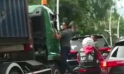 Pengemudi  Pajero yang Aniaya Sopir dan Pecahkan Kaca Truk, ternyata Murni Sipil