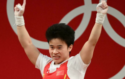 Kalahkan Windy Cantika dan Raih Emas, Lifter China Diduga Pakain Doping