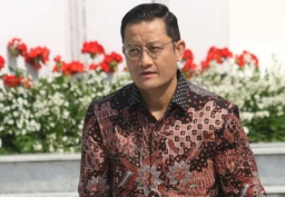 Bacakan Pledoi, Juliari Minta Dibebaskan