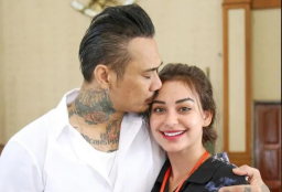 Bantah Sakit, Jerinx Beralasan Belum Vaksin karena Idap Sakit Jantung dan Hepatitis