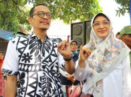 Bupati Probolinggo dan Suaminya yang juga Anggota DPR, Kena OTT KPK