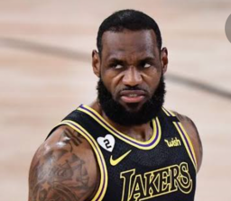 LeBron James: Salah Luar Biasa