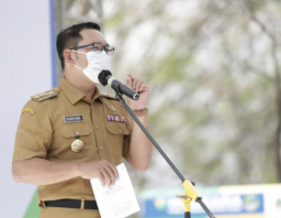 Ridwan Kamil Luncurkan Sentra Vaksinasi Silih Tulungan